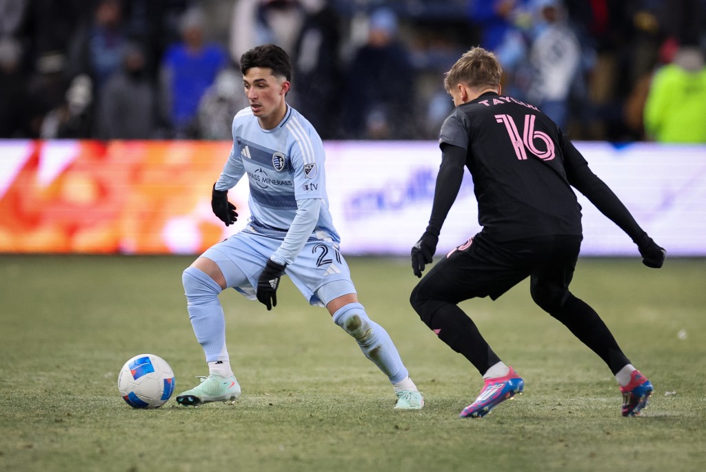 多纳多尼执教斯佩齐亚客场1比0胜恩特拉